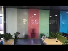 Applicazione di pellicola intelligente colorata negli uffici